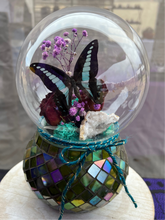 Load image into Gallery viewer, Mosaic Butterfly Globe
